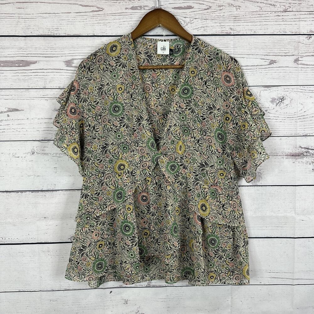 Cabi‎ 5344 Blouse Top Womens Small Beige Floral Poet Folklore Cottagecore Ruffle
